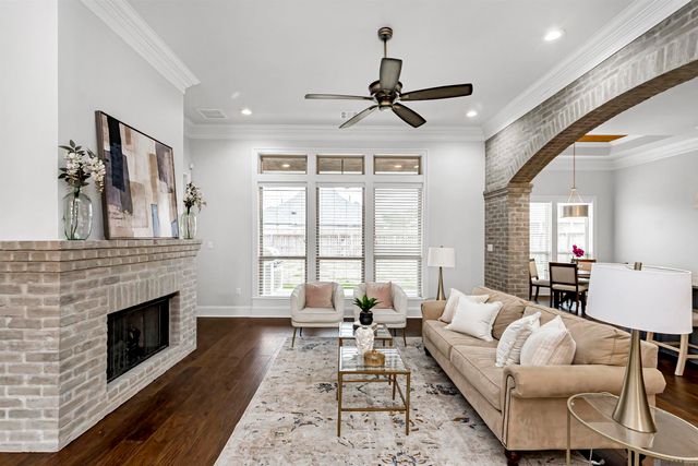 36476 Royal Oak Dr, Prairieville, LA 70769