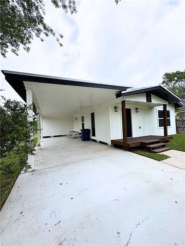 437 S Georgia Avenue, Mercedes, TX 78570