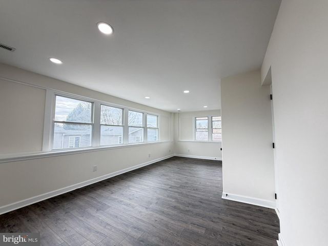 7629 HURON DR, Gainesville, VA 20155