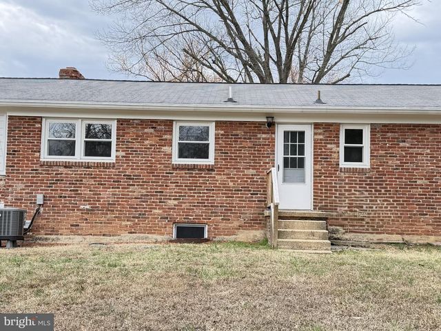 7629 HURON DR, Gainesville, VA 20155