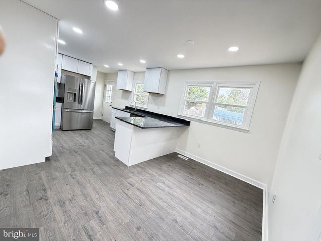 7629 HURON DR, Gainesville, VA 20155