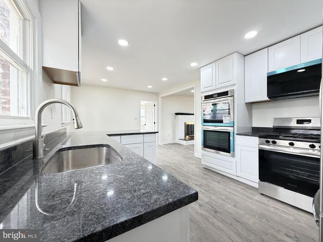 7629 HURON DR, Gainesville, VA 20155