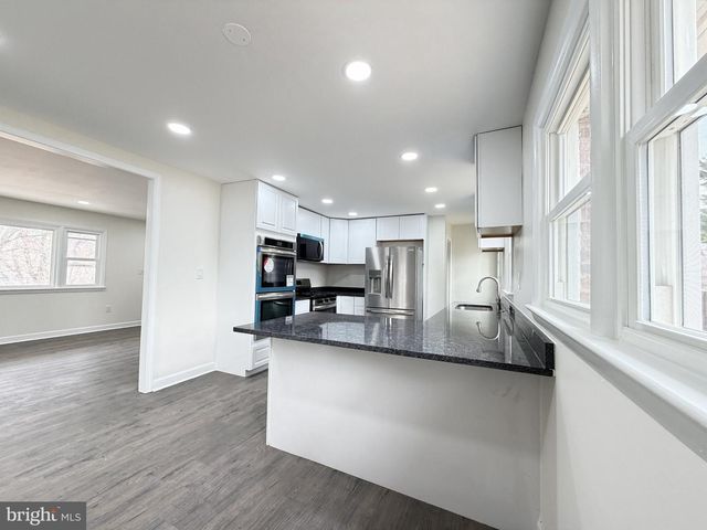7629 HURON DR, Gainesville, VA 20155