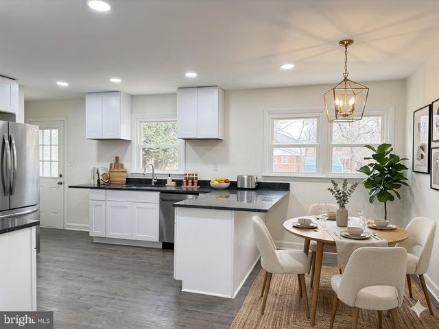 7629 HURON DR, Gainesville, VA 20155
