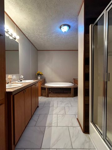 210 County Road 790, Etowah, TN 37331