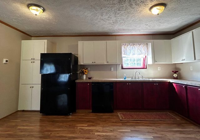 210 County Road 790, Etowah, TN 37331