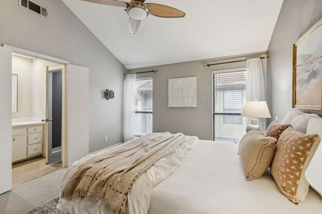 4242 Travis Street 108, Dallas, TX 75205