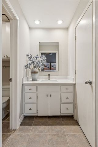 4242 Travis Street 108, Dallas, TX 75205