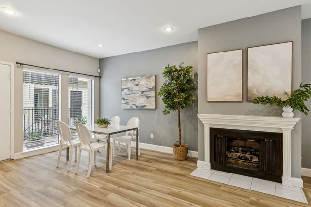 4242 Travis Street 108, Dallas, TX 75205