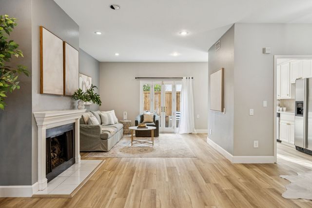 4242 Travis Street 108, Dallas, TX 75205