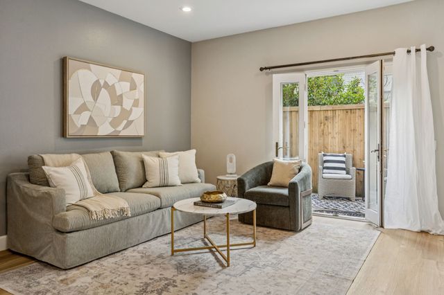 4242 Travis Street 108, Dallas, TX 75205