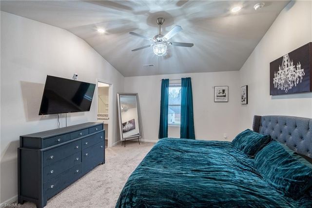 3892 Muddy Creek Drive, Winston-salem, NC 27107