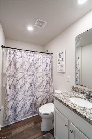 3892 Muddy Creek Drive, Winston-salem, NC 27107