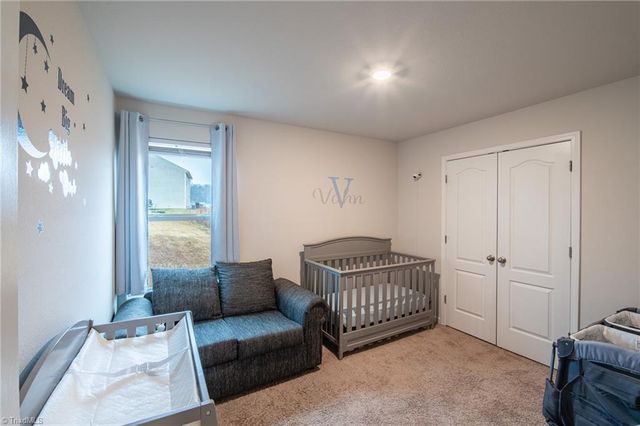 3892 Muddy Creek Drive, Winston-salem, NC 27107