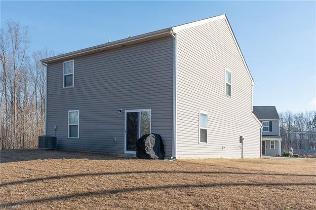 3892 Muddy Creek Drive, Winston-salem, NC 27107