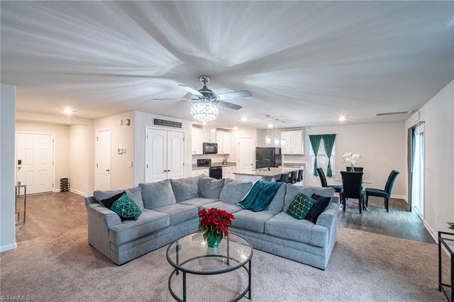 3892 Muddy Creek Drive, Winston-salem, NC 27107