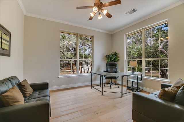 300 Round Rock RD, Wimberley, TX 78676