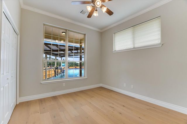 300 Round Rock RD, Wimberley, TX 78676