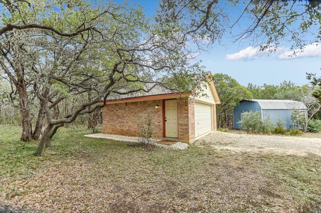 300 Round Rock RD, Wimberley, TX 78676