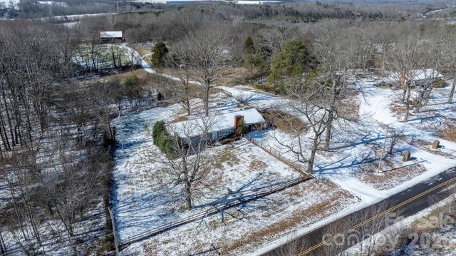 3012 Rocky Ford Road, Newton, NC 28658