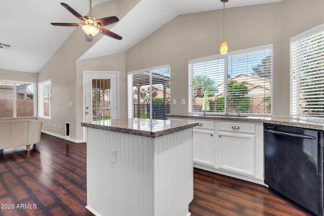 7506 E NAVARRO Avenue, Mesa, AZ 85209