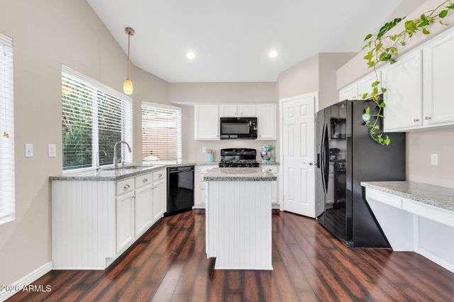 7506 E NAVARRO Avenue, Mesa, AZ 85209