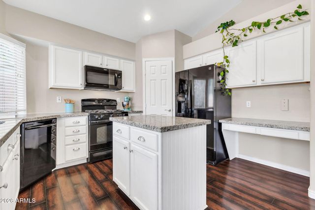 7506 E NAVARRO Avenue, Mesa, AZ 85209