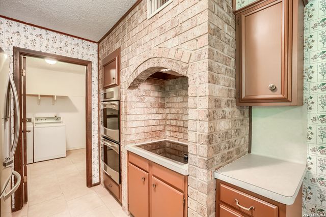 5018 Sierra Madre, San Antonio, TX 78233