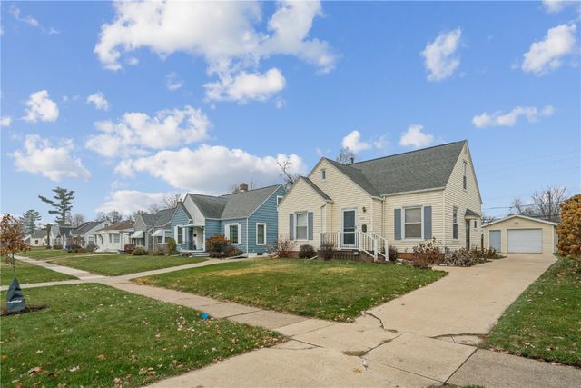 2602 E Avenue NE, Cedar Rapids, IA 52402