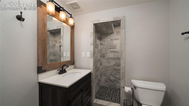 814 Custer Avenue, Colorado Springs, CO 80903