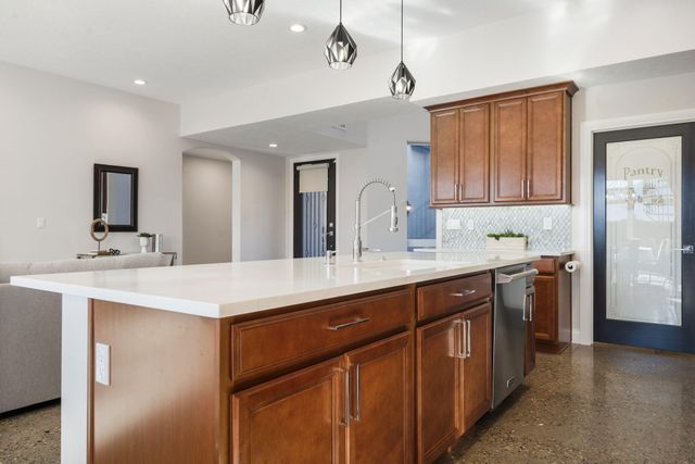 1011 C De Baca Lane, Bernalillo, NM 87004