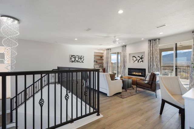 1011 C De Baca Lane, Bernalillo, NM 87004