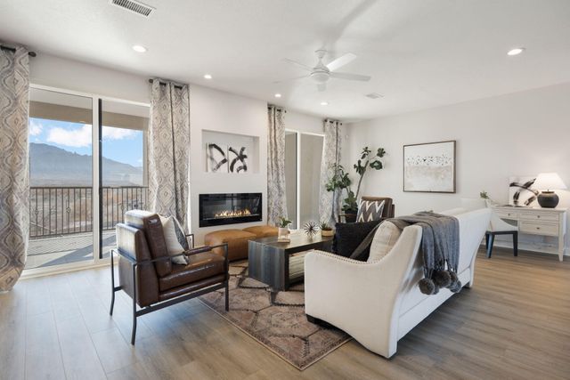 1011 C De Baca Lane, Bernalillo, NM 87004