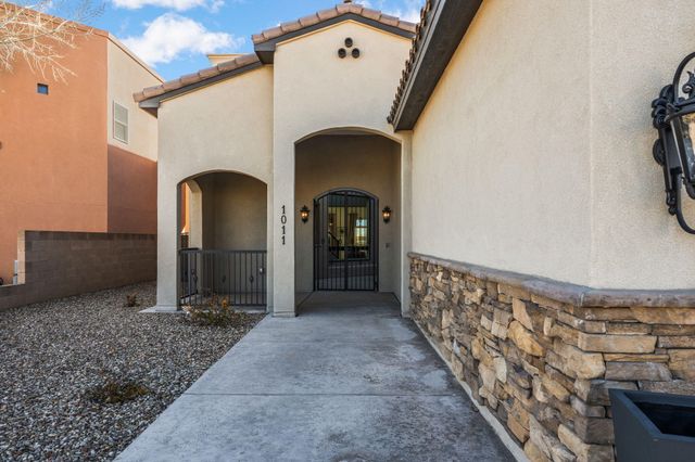 1011 C De Baca Lane, Bernalillo, NM 87004