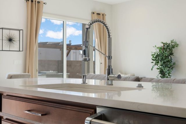 1011 C De Baca Lane, Bernalillo, NM 87004