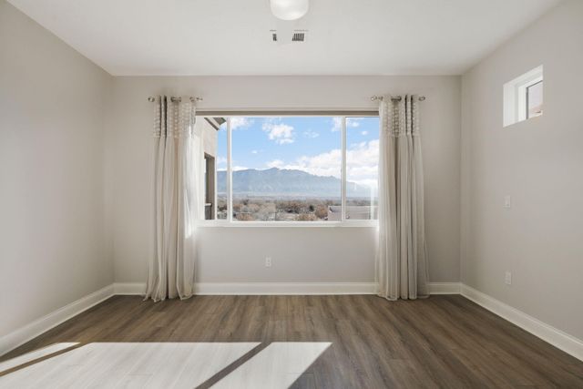 1011 C De Baca Lane, Bernalillo, NM 87004