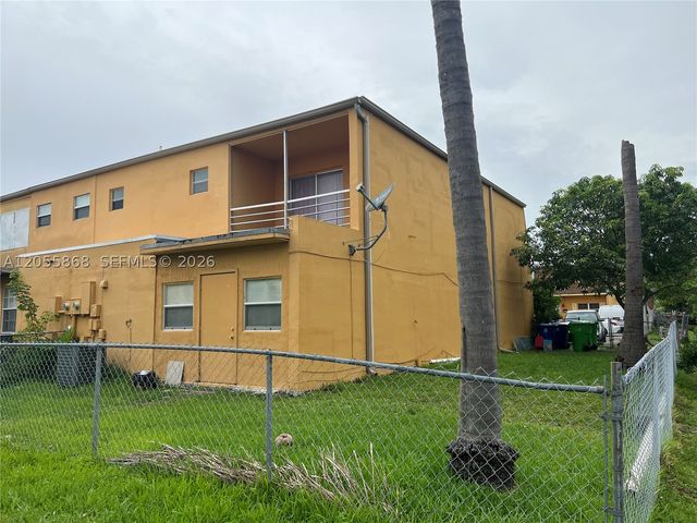 5950 NW 29th Pl 109, Sunrise, FL 33313