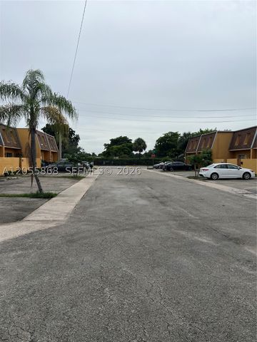 5950 NW 29th Pl 109, Sunrise, FL 33313
