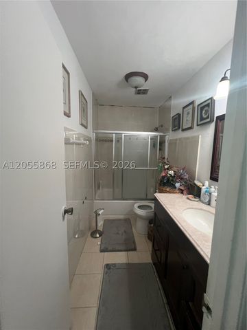 5950 NW 29th Pl 109, Sunrise, FL 33313