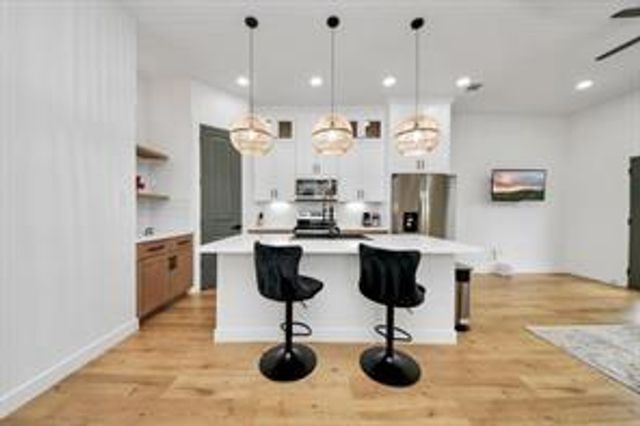 4010 Dreyfus Street, Houston, TX 77021