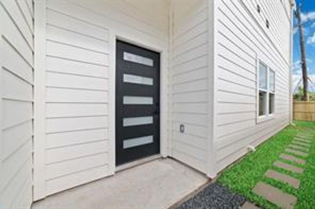 4010 Dreyfus Street, Houston, TX 77021