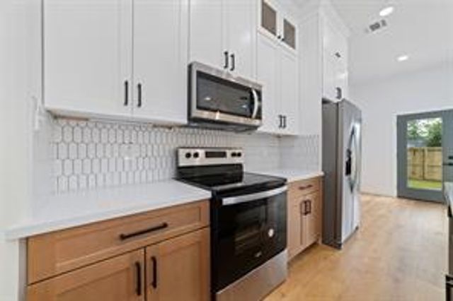 4010 Dreyfus Street, Houston, TX 77021