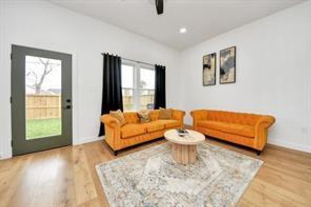 4010 Dreyfus Street, Houston, TX 77021