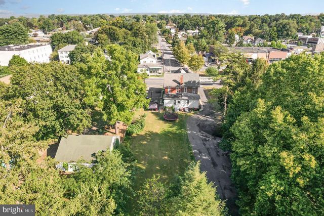 3305 MARKET ST, Camp Hill, PA 17011