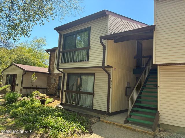 131 Amberly Drive J, Manalapan, NJ 07726