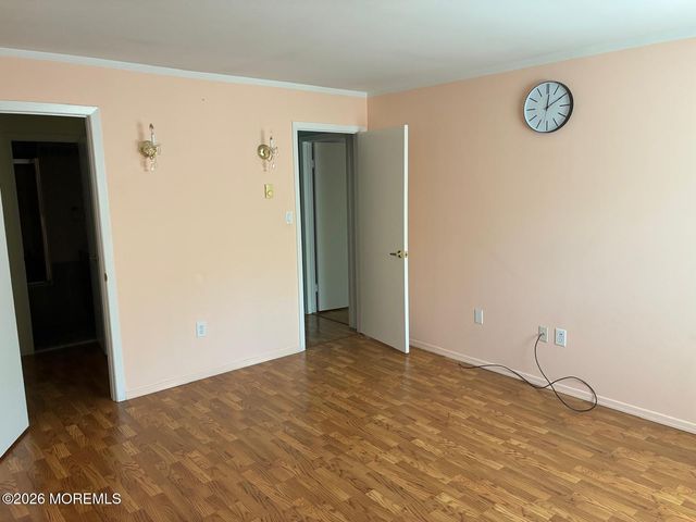 131 Amberly Drive J, Manalapan, NJ 07726