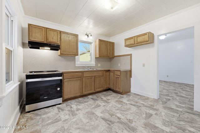 201 Harrell Street, Elizabeth City, NC 27909