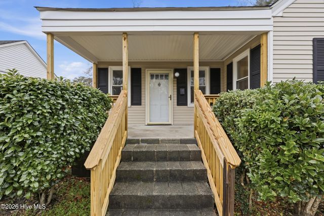 201 Harrell Street, Elizabeth City, NC 27909