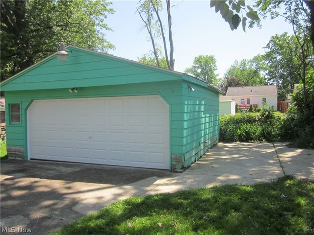 12503 Lena Avenue, Cleveland, OH 44135