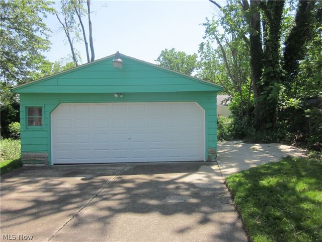 12503 Lena Avenue, Cleveland, OH 44135